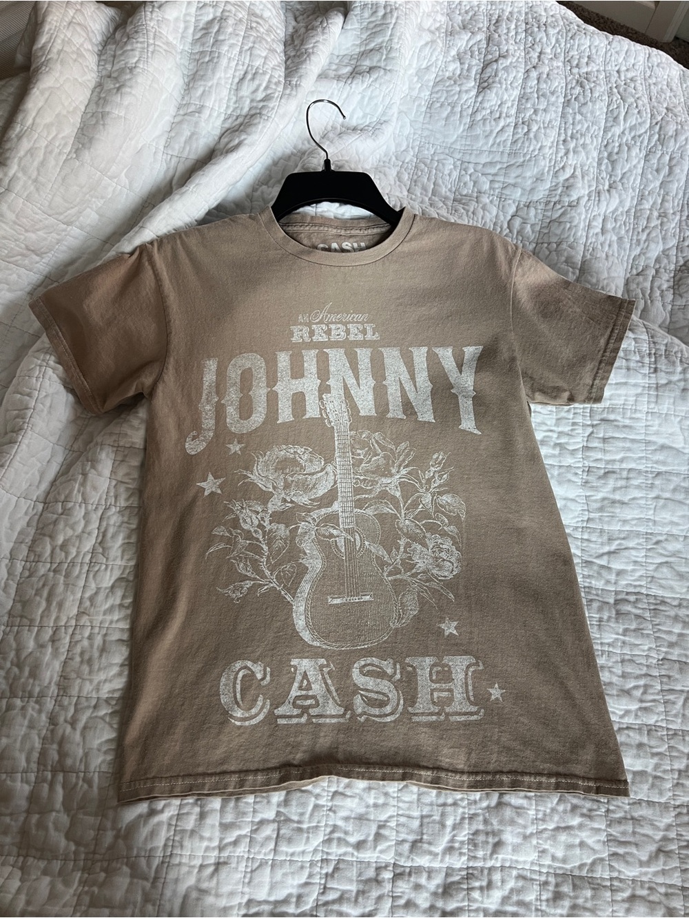 Johnny Cash Graphic Tee - Beige Short Sleeve Shirt
